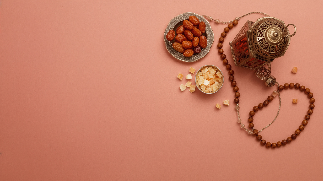 Afbeelding van koekjes, thee en dadels voor ramadan 